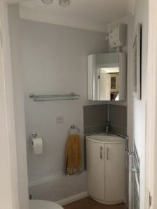 K and M Decorating Horsham Interior Bedroom and Toilet